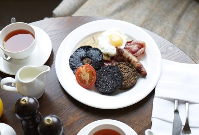 ENJOY BREAKFAST IN EDINBURGH